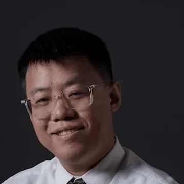 黃敬峰老師照片